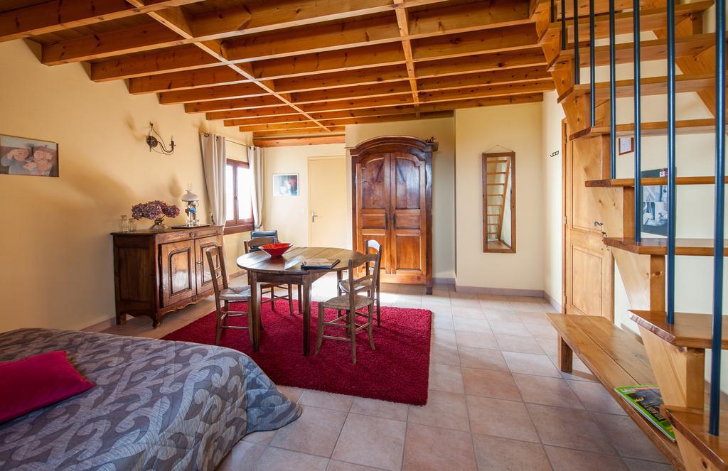 Mayrac Villa Touloumo חדר תמונה