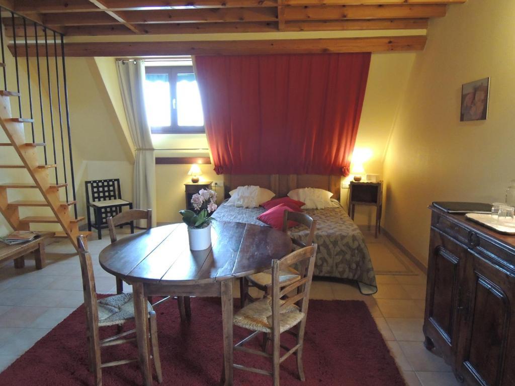 Mayrac Villa Touloumo מראה חיצוני תמונה